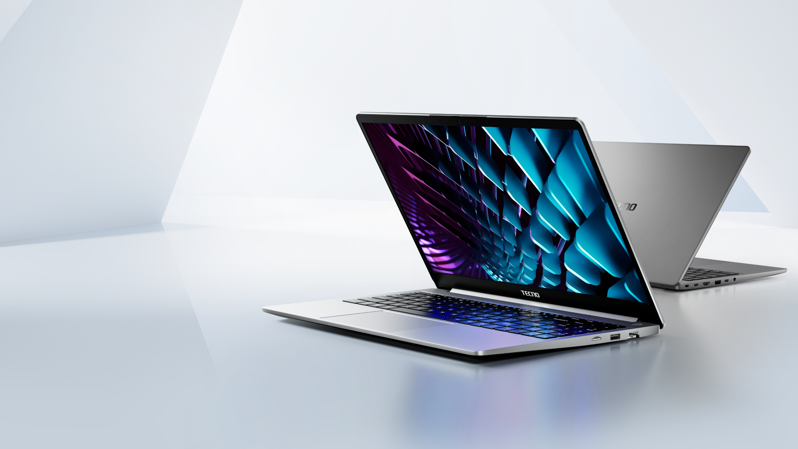 Ordinateurs Portables Tecno Mobile Limited Megabook K15S Amd Amd Ryzen 5 16 Go Ram 0 Go Hdd 256Go SSD 15.4"